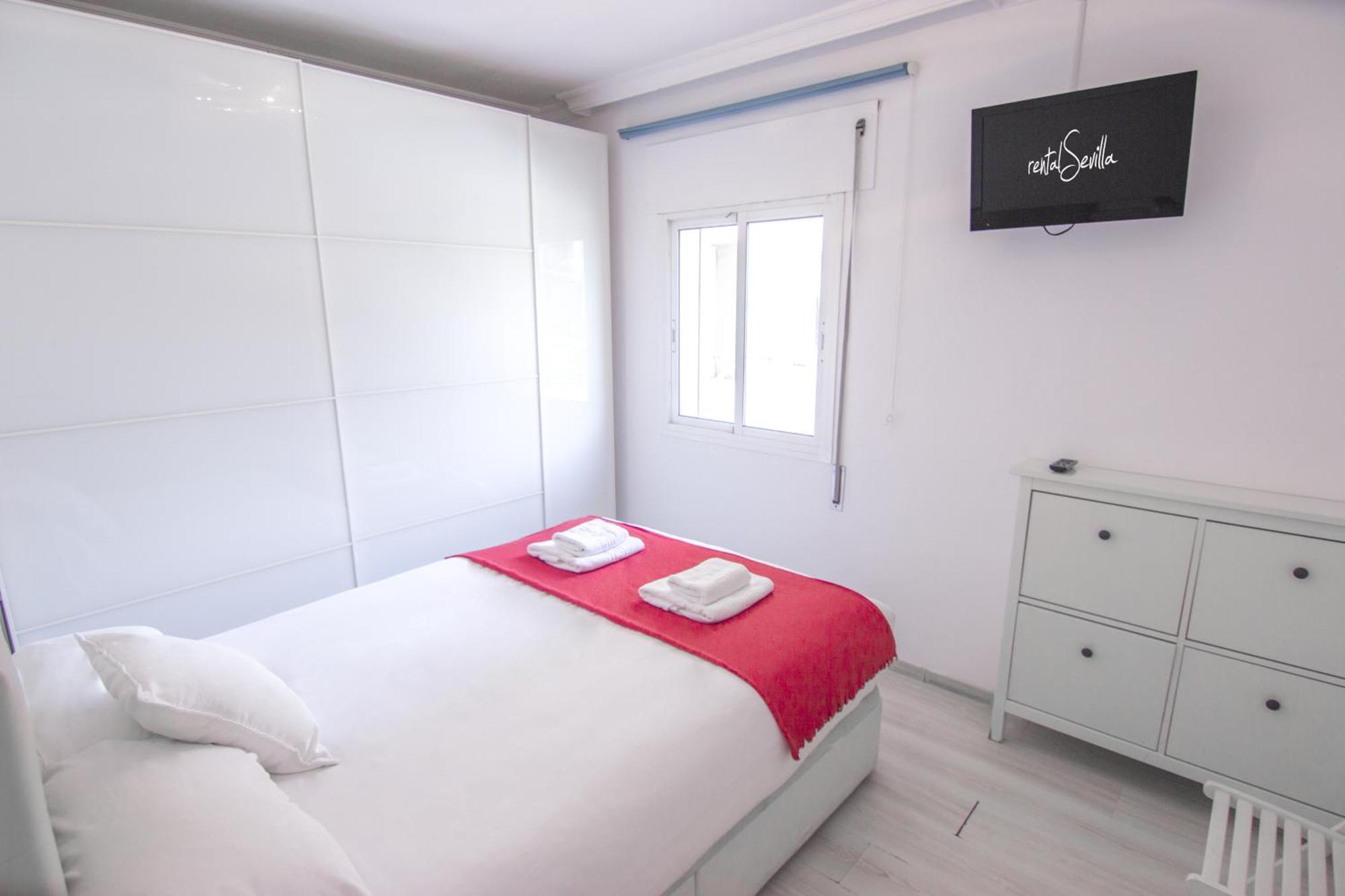 Rentalsevilla Lopez De Gomara Ii Sevilla